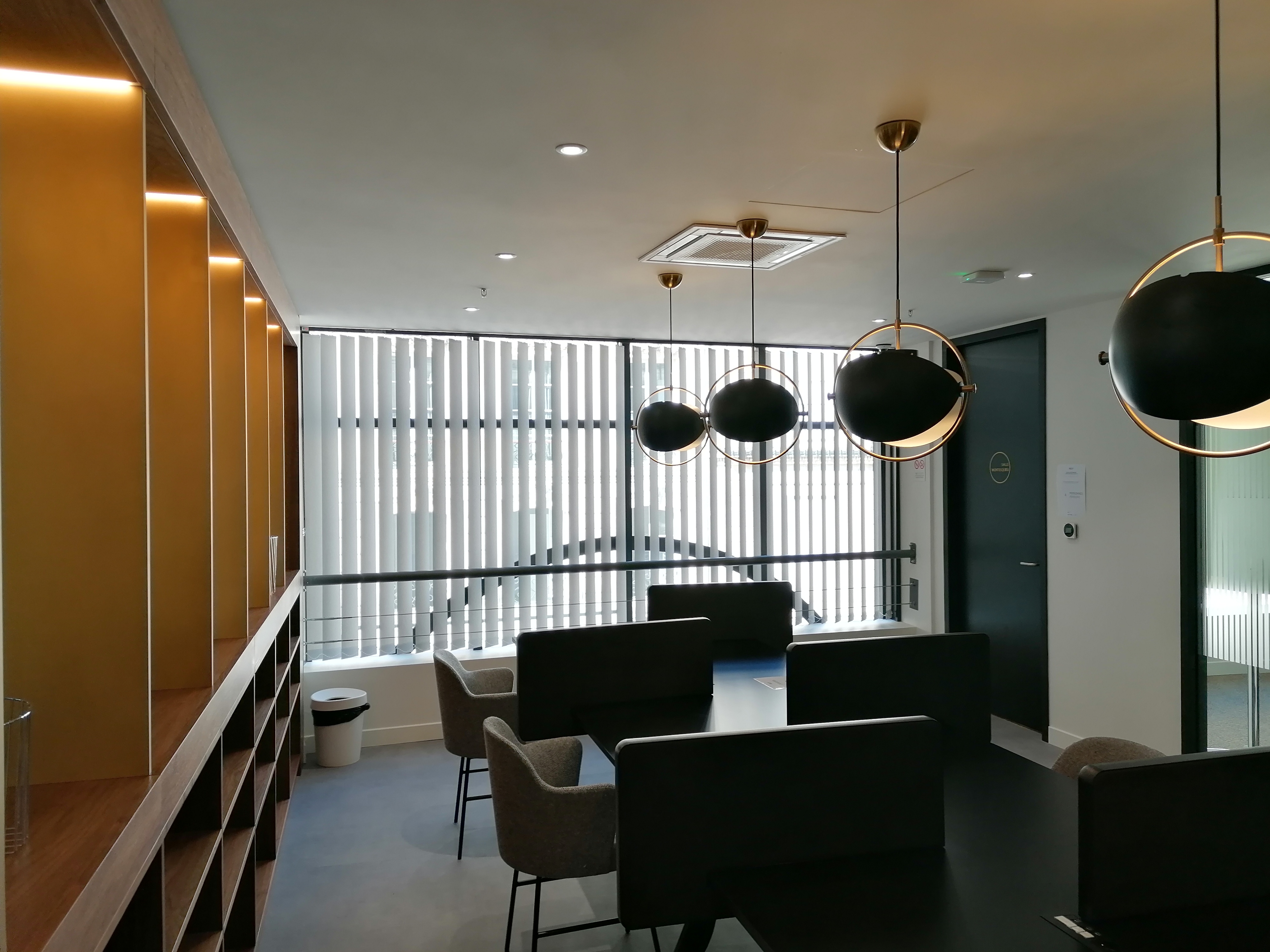 Store californien intérieur sur mesure