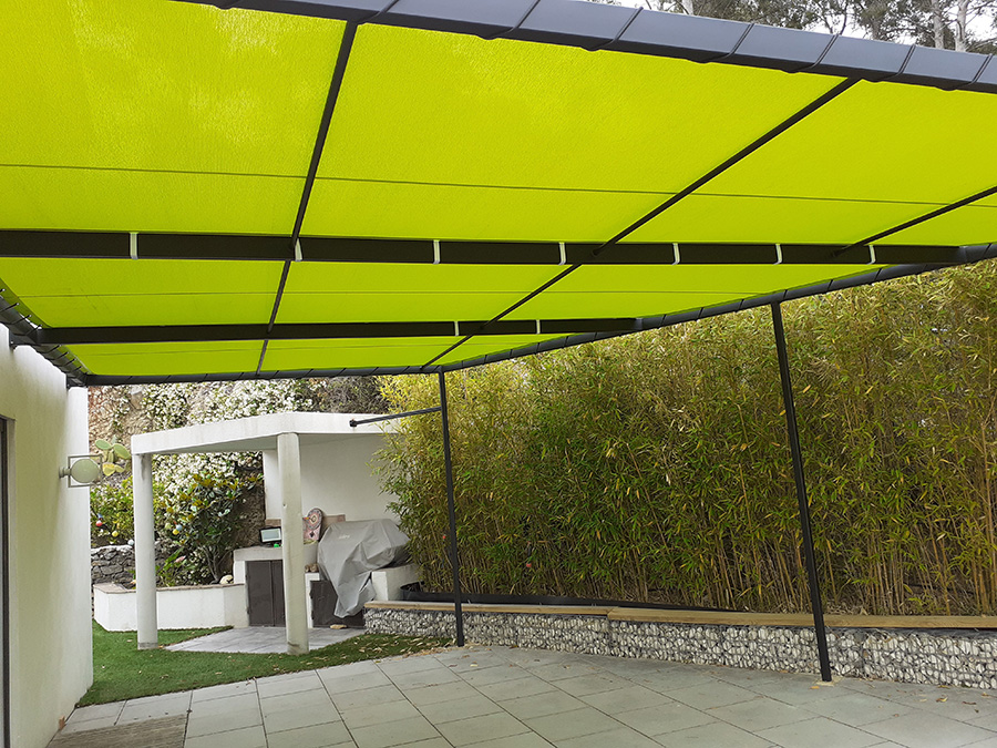 Toile de pergola avec œillets et sandow